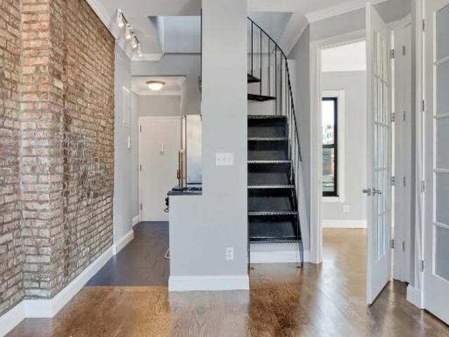 2-Bedroom at 232 Elizabeth Street