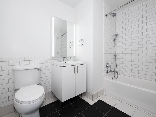 2-Bedroom at 70 Pine Street