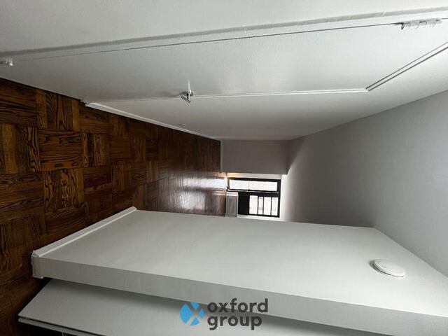 Studio at 165 East 35th Street