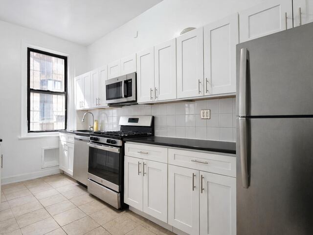 4-Bedroom at 270 Fort Washington Avenue