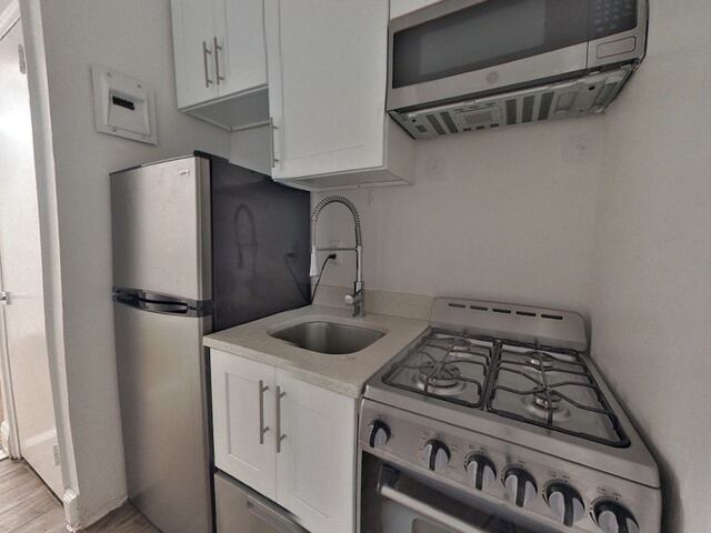 1-Bedroom at 156 East 85th Street