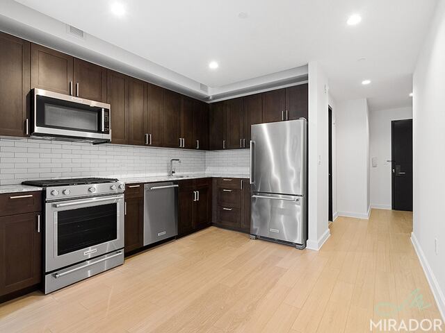 Studio at 21 West End Avenue