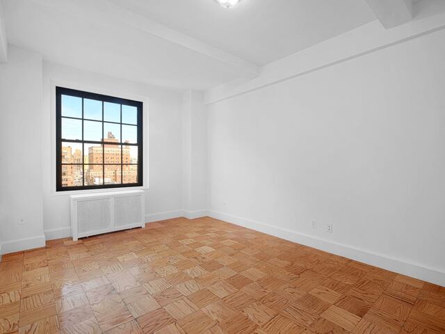 Studio at South Pierre (aka 160 West 71st)
