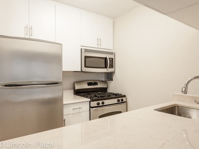 1-Bedroom at 30 Lincoln Plaza