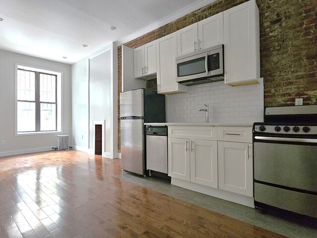 Studio at 523 West 156th Street