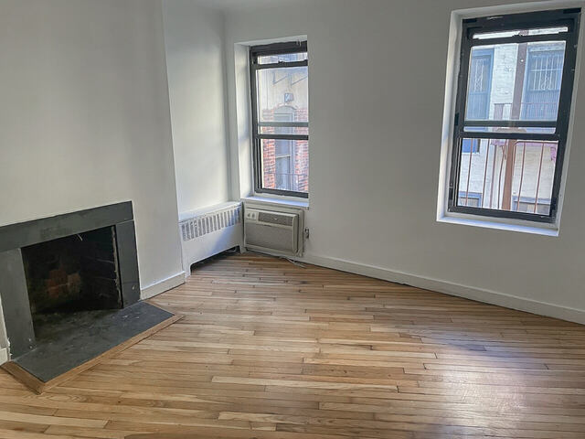 Studio at Sullivan Mews: 115 Sullivan