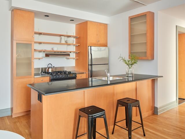 Studio at Court House Apartments