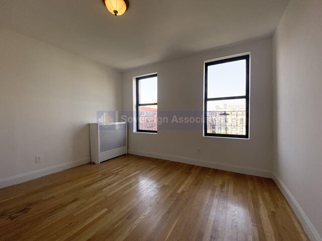 4-Bedroom at 3620 Broadway