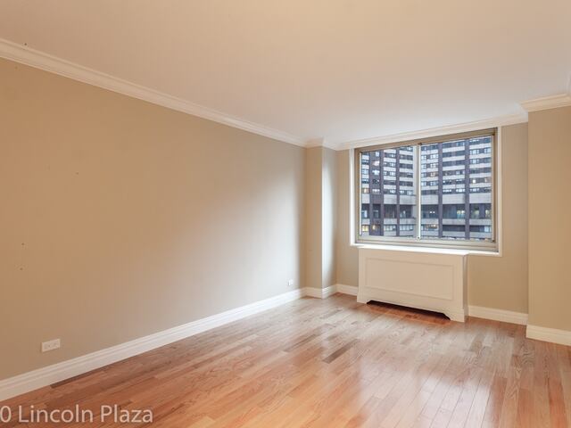 1-Bedroom at 30 Lincoln Plaza