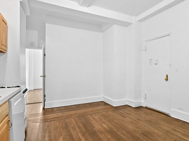 1-Bedroom at 19 West 69th Street