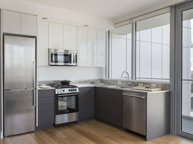 1-Bedroom at 300 Ashland Place