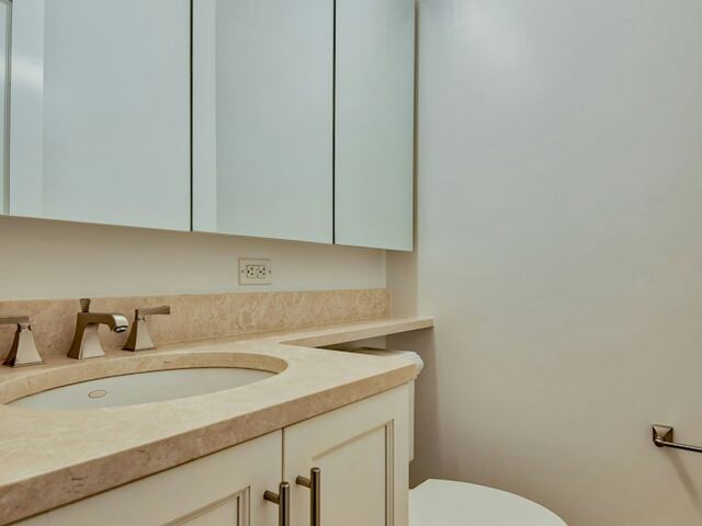 1-Bedroom at One Lincoln Plaza