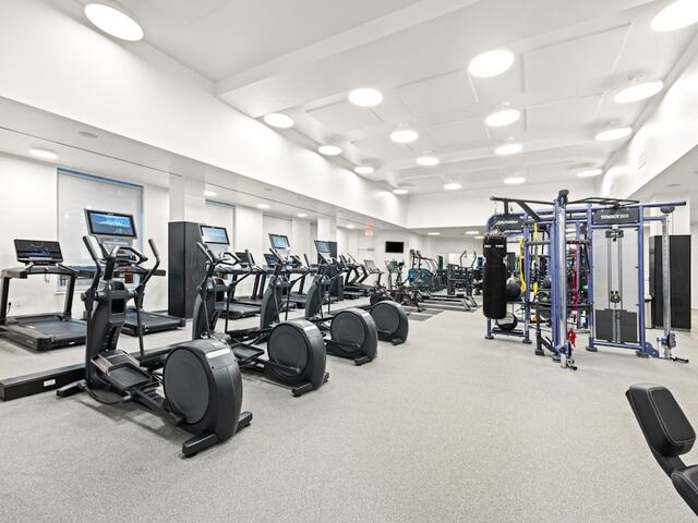 Studio at Kips Bay Court : 490 Second Ave