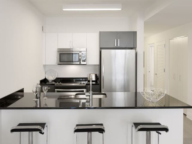 2-Bedroom at 70 Pine Street