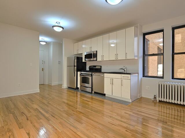 2-Bedroom at 660 Fort Washington Avenue
