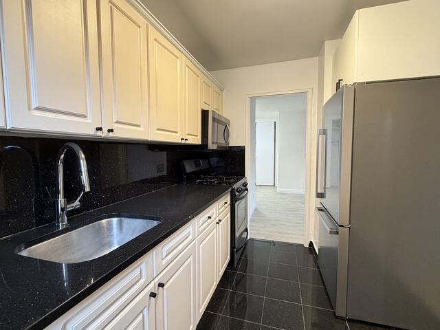 2-Bedroom at Yorkshire Towers