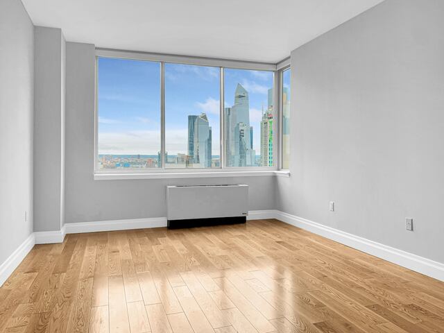 2-Bedroom at The Capitol