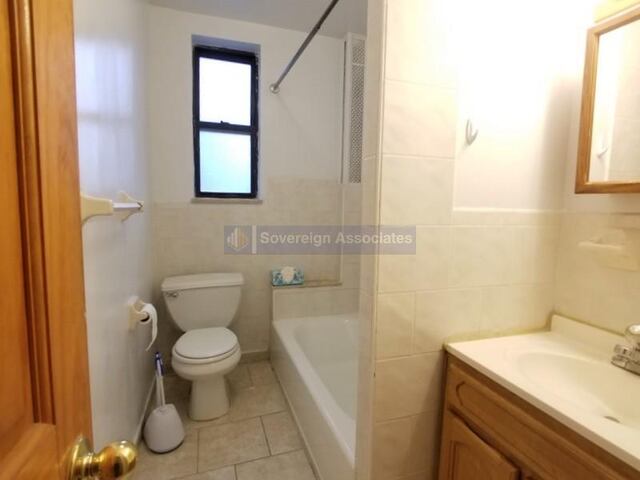 2-Bedroom at 86 Haven Avenue