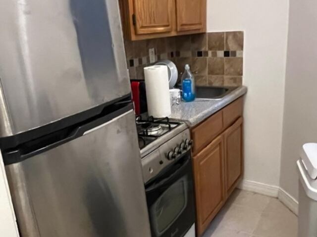 Studio at 624 East 11th Street