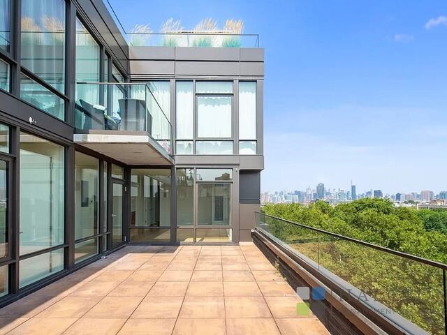2-Bedroom at 101 Bedford Avenue