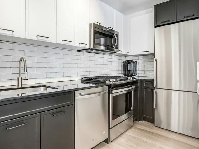 2-Bedroom at 67 Wall Street