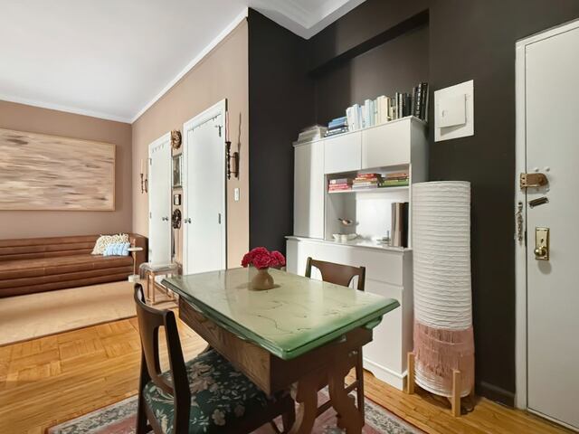 Studio at 155 Riverside Drive