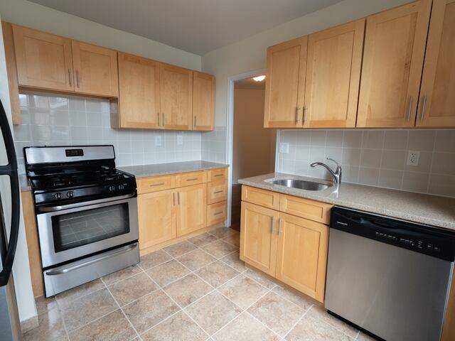 2-Bedroom at Parker Towers: 104-40 Queens Blvd