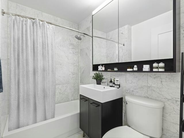 2-Bedroom at 67 Wall Street