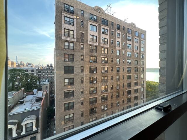2-Bedroom at 290 Riverside Drive