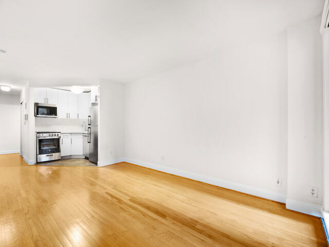 Studio at 655 Second Avenue