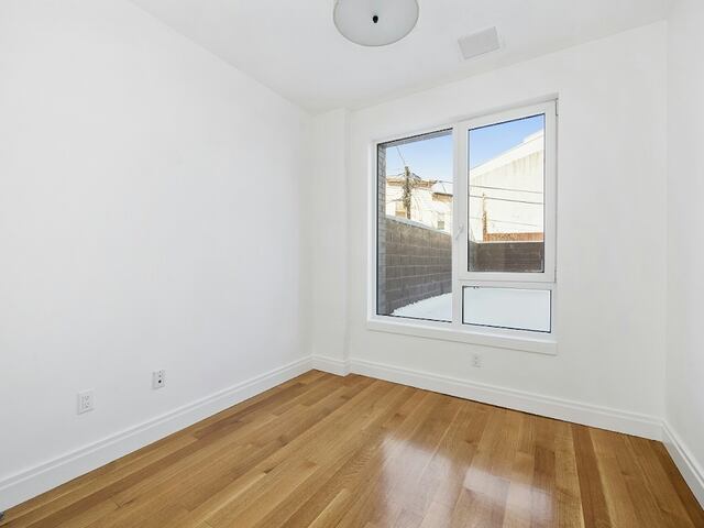 2-Bedroom at 1329 Myrtle Avenue