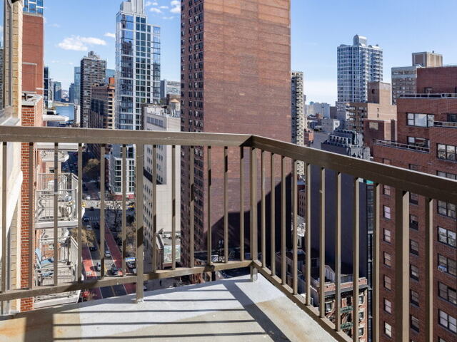 2-Bedroom at The Murray Hill