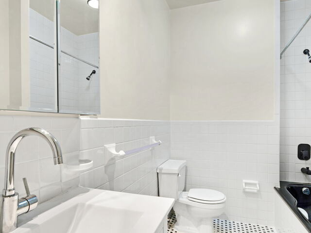 Studio at 121 Madison Avenue