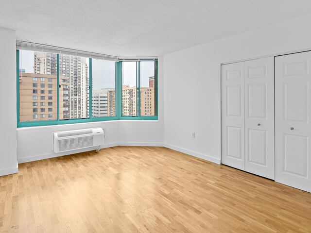 1-Bedroom at Newport: East Hampton