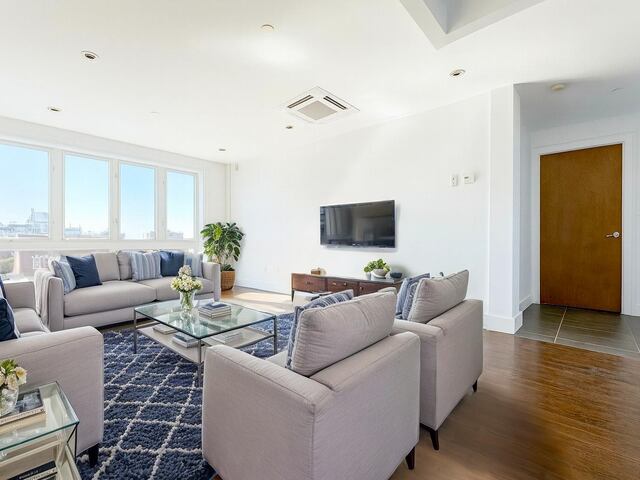 1-Bedroom at 143 Skillman Avenue