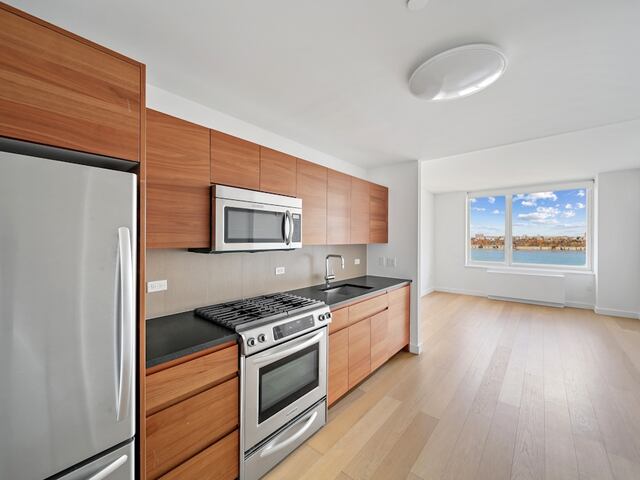 1-Bedroom at Gotham West