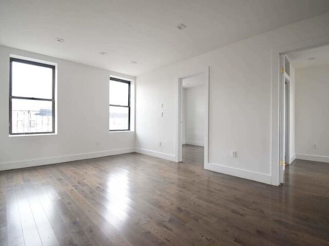 4-Bedroom at 3620 Broadway