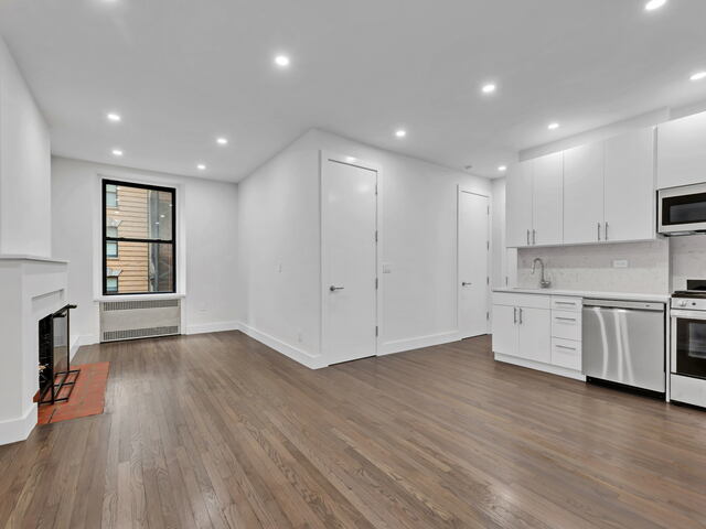 2-Bedroom at 121 Madison Avenue