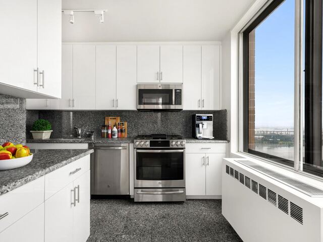 3-Bedroom at The Barclay