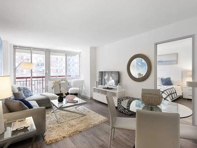2-Bedroom at Manhattan Park (30 River Rd)