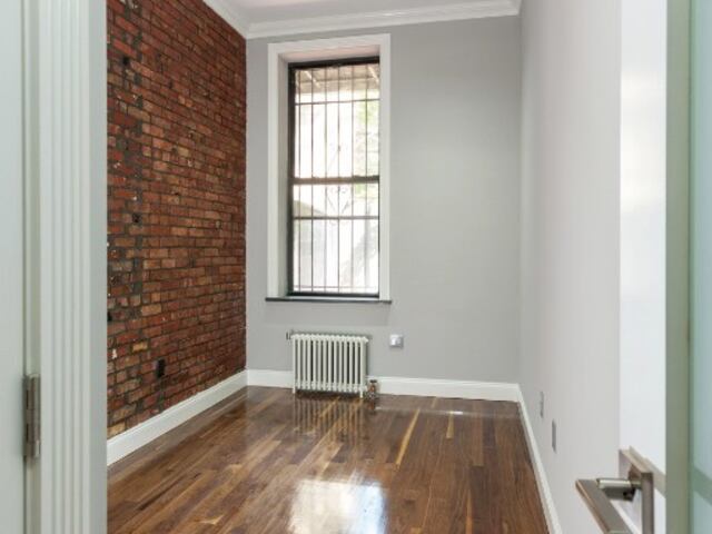 1-Bedroom at 564 Hudson Street