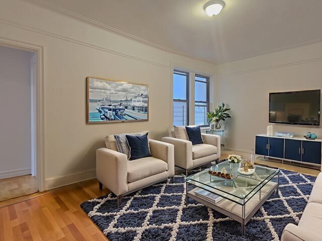 1-Bedroom at 165 Pinehurst Avenue