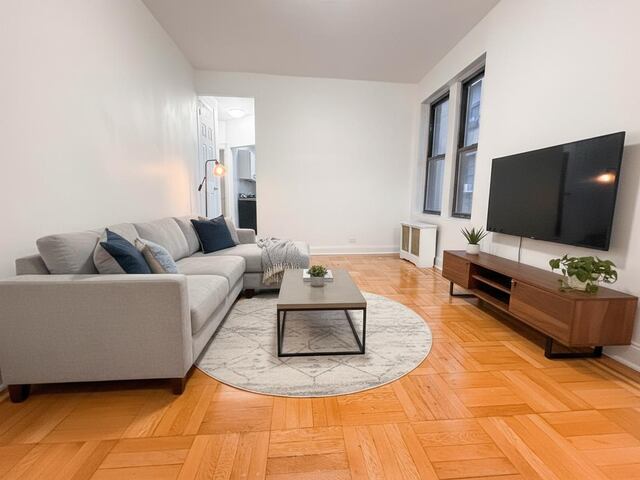 1-Bedroom at 106 Fort Washington Avenue
