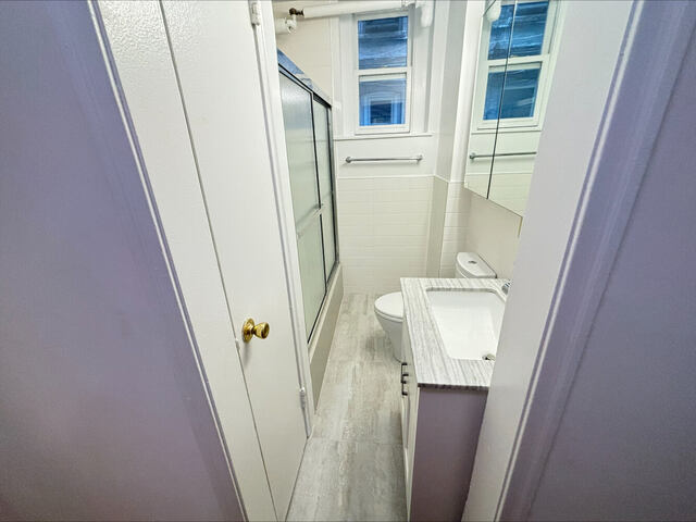 Studio at Manhattan East: 209 East 66th