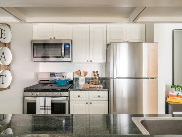 2-Bedroom at The Clinton