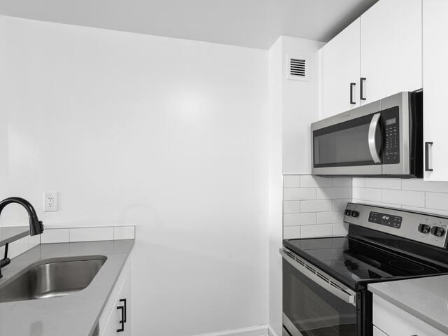 Studio at Newport: The Roosevelt