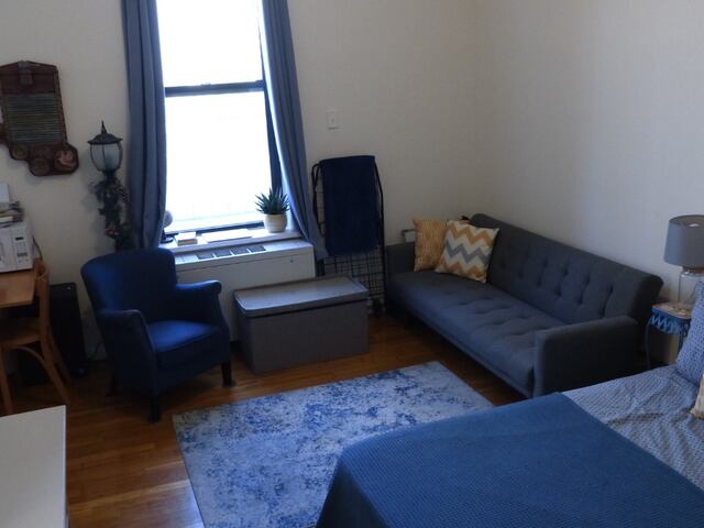 Studio at 2020 Broadway