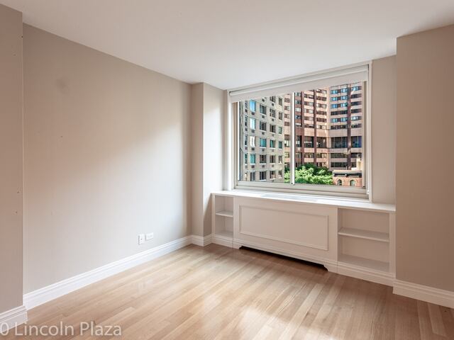 1-Bedroom at 30 Lincoln Plaza