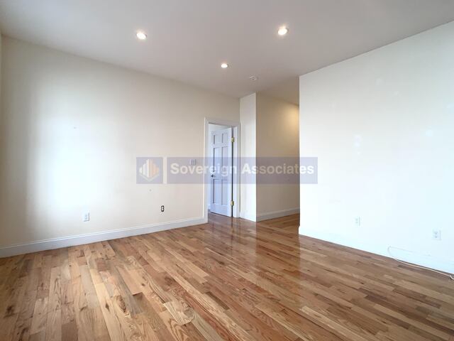 2-Bedroom at 270 Fort Washington Avenue