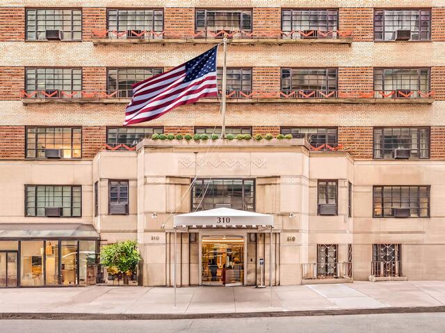 Studio at The Beaux Arts: 307 East 44th